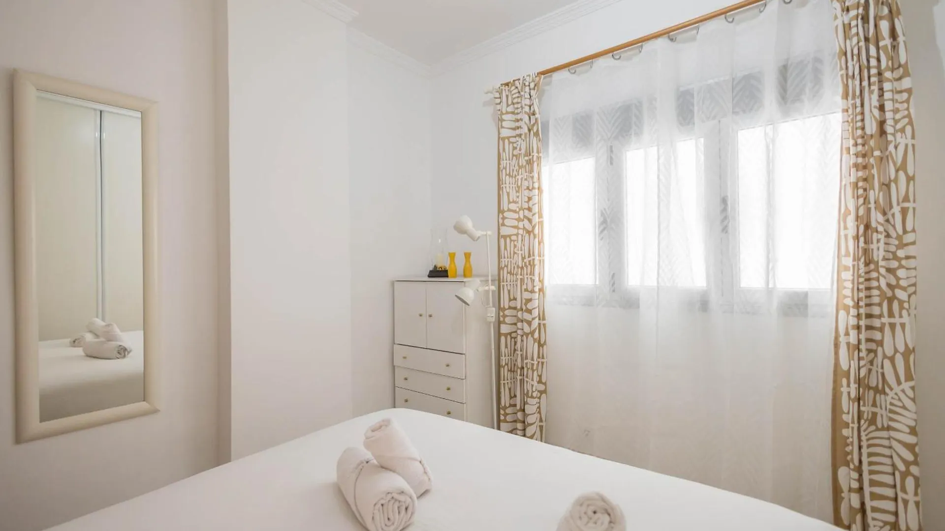 Cozy House Mesa Y Lopez-1Br & Courtyard Apartment Las Palmas de Gran Canaria