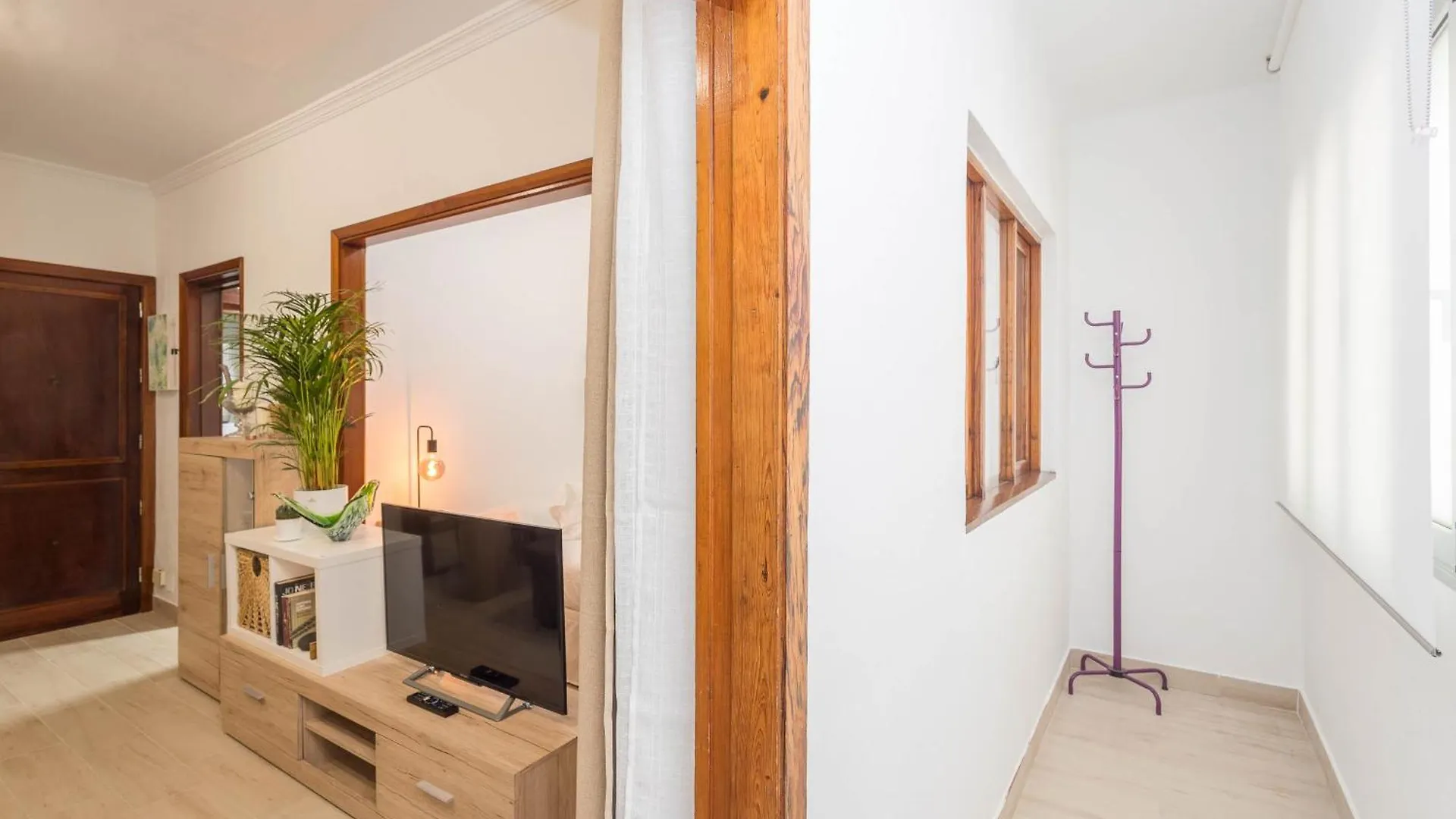 Cozy House Mesa Y Lopez-1Br & Courtyard Apartment Las Palmas de Gran Canaria Spain