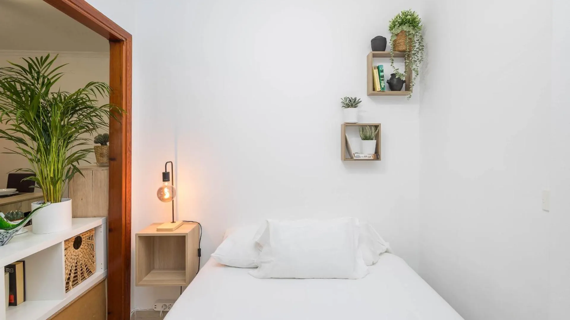 Cozy House Mesa Y Lopez-1Br & Courtyard Apartment Las Palmas de Gran Canaria 0*,  Spain