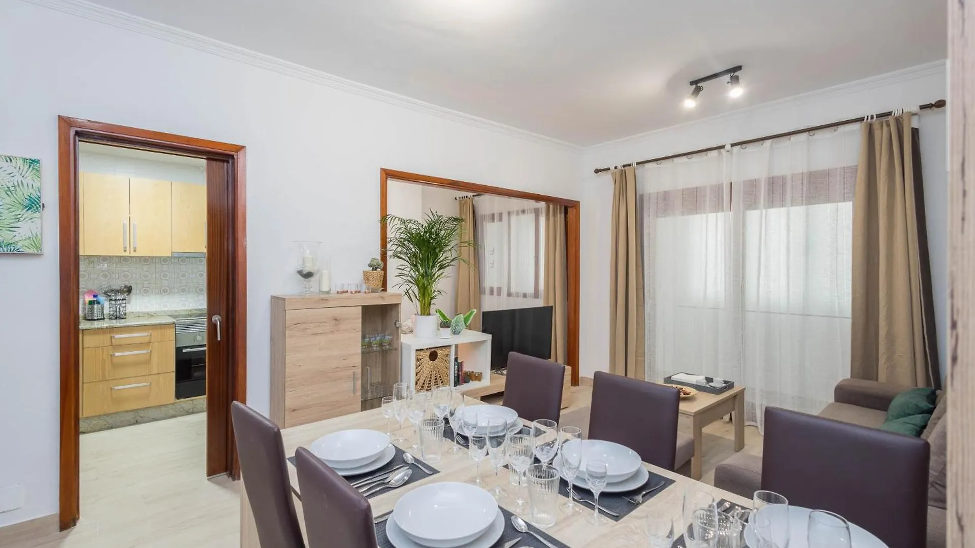 Cozy House Mesa Y Lopez-1Br & Courtyard Apartment Las Palmas de Gran Canaria 0*,