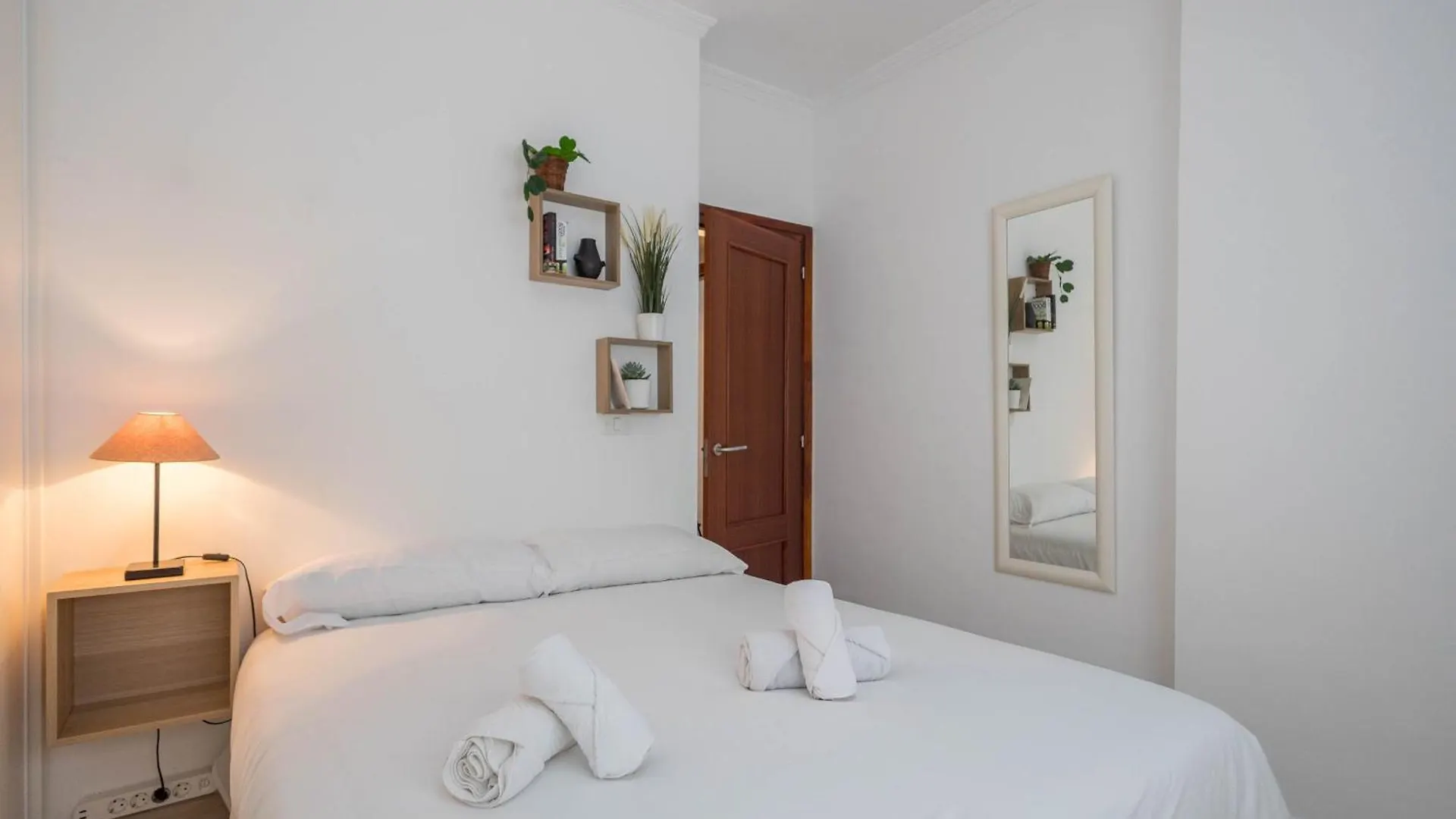 Cozy House Mesa Y Lopez-1Br & Courtyard Apartment Las Palmas de Gran Canaria