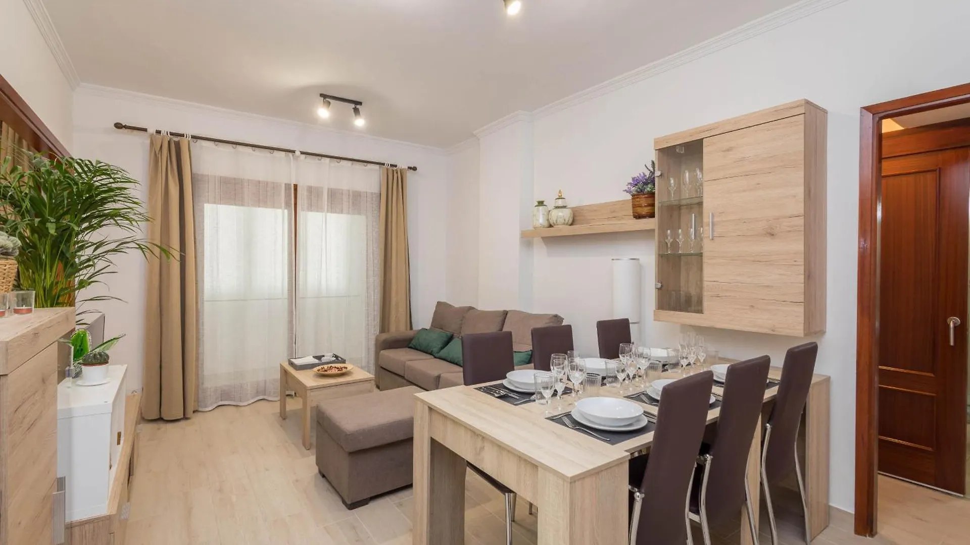 Cozy House Mesa Y Lopez-1Br & Courtyard contacts